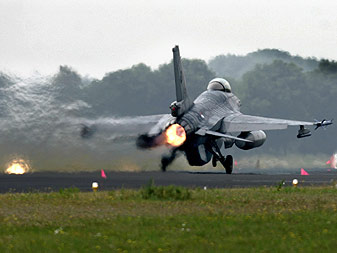 Voorbeeld Nederlandse F16