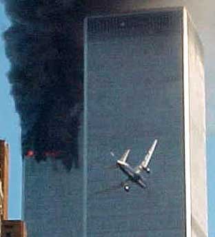 Vlucht 175 vlak voordat het inslaat in WTC-2